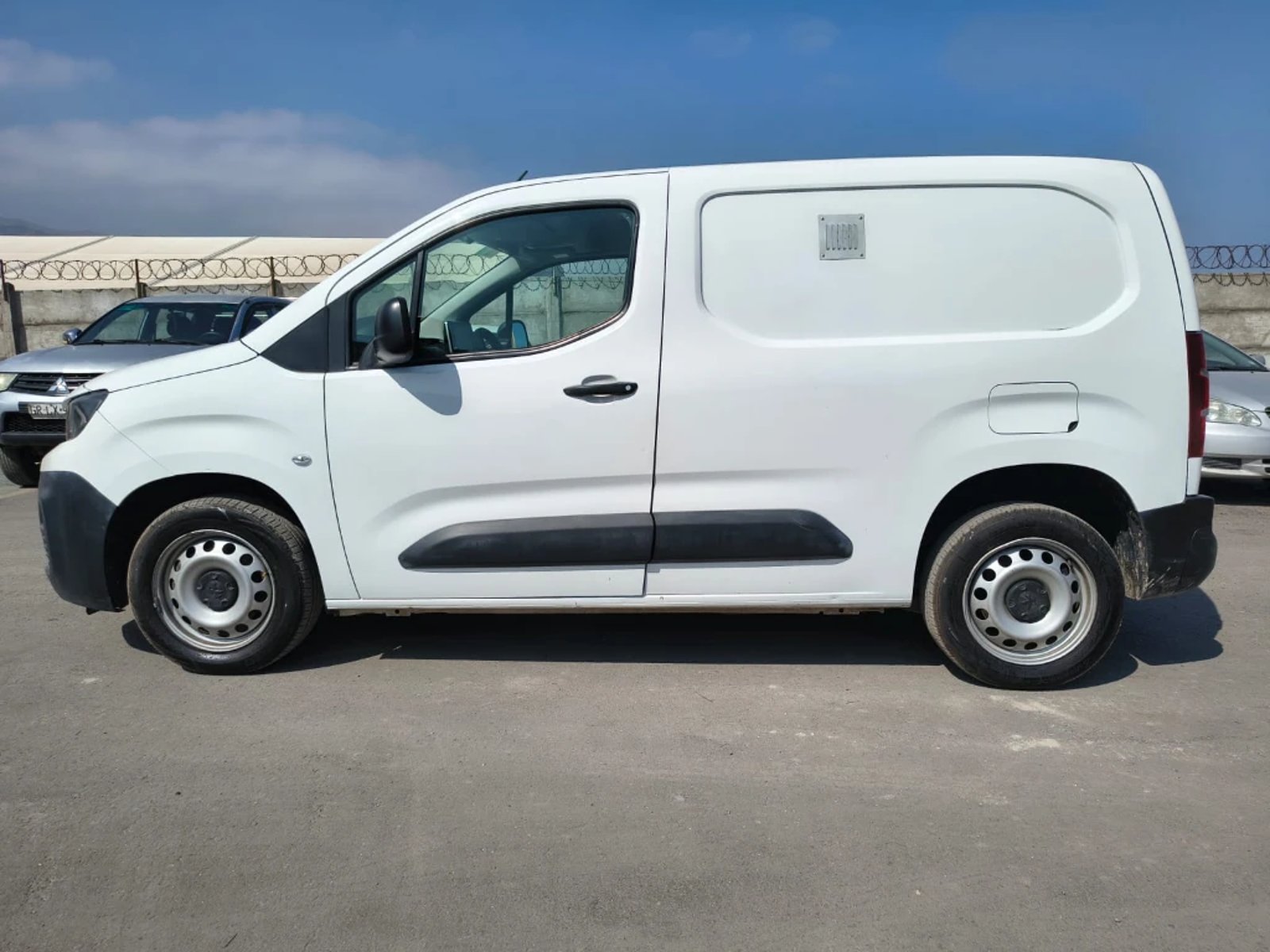 Peugeot Partner 2023 - Imagen 8 de 20