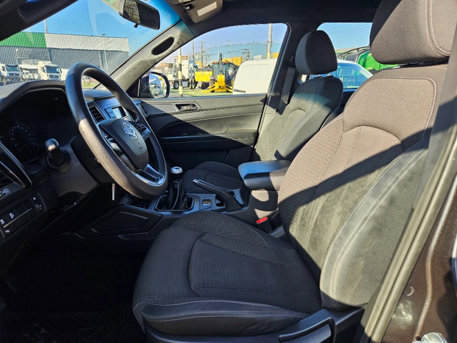 SSANGYONG GRAND MUSSO 2023 - Imagen 16 de 20