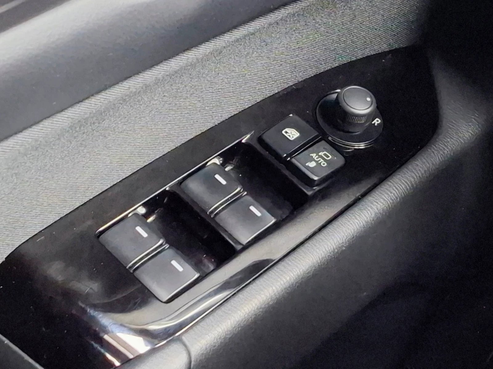 MAZDA CX-5 2025 - Imagen 13 de 20
