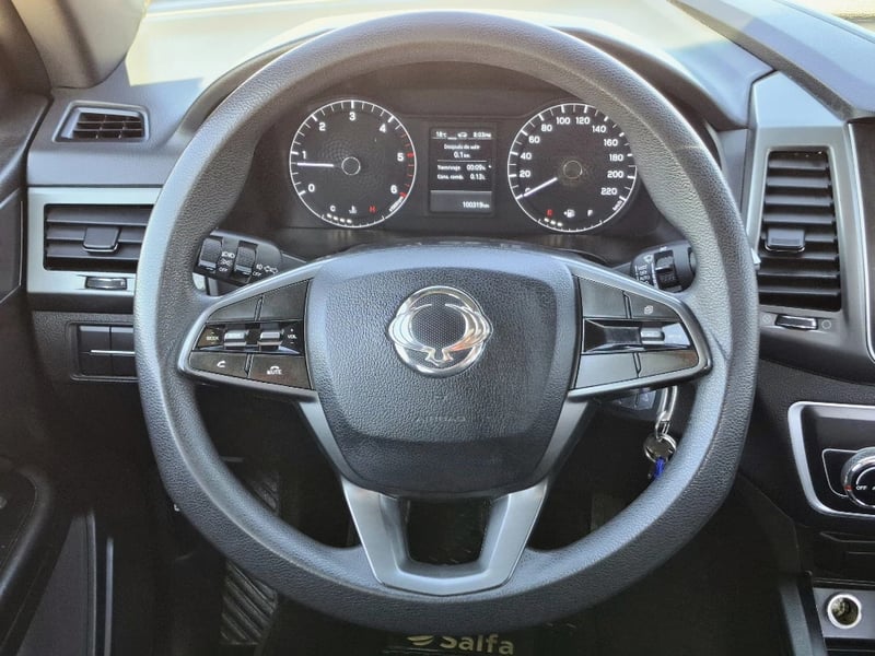 SsangYong Grand musso 2023 - Imagen 13 de 20