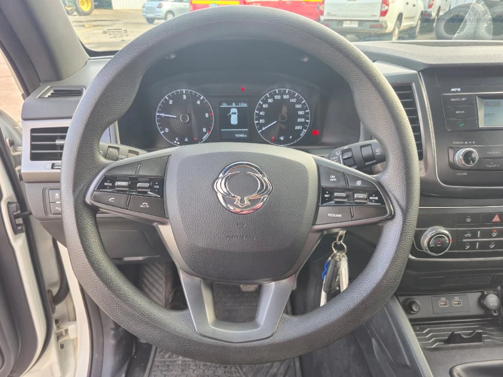 SsangYong Grand musso 2023 - Imagen 17 de 20