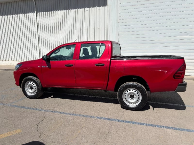 Toyota Hilux 2024 - Imagen 8 de 20