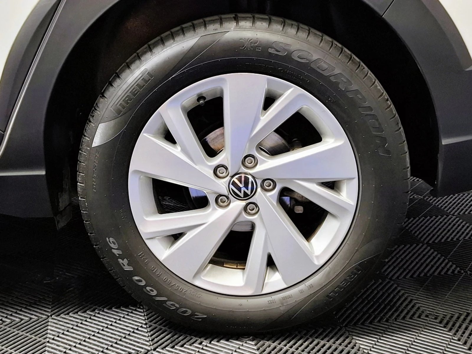 VOLKSWAGEN NIVUS 2023 - Imagen 10 de 20