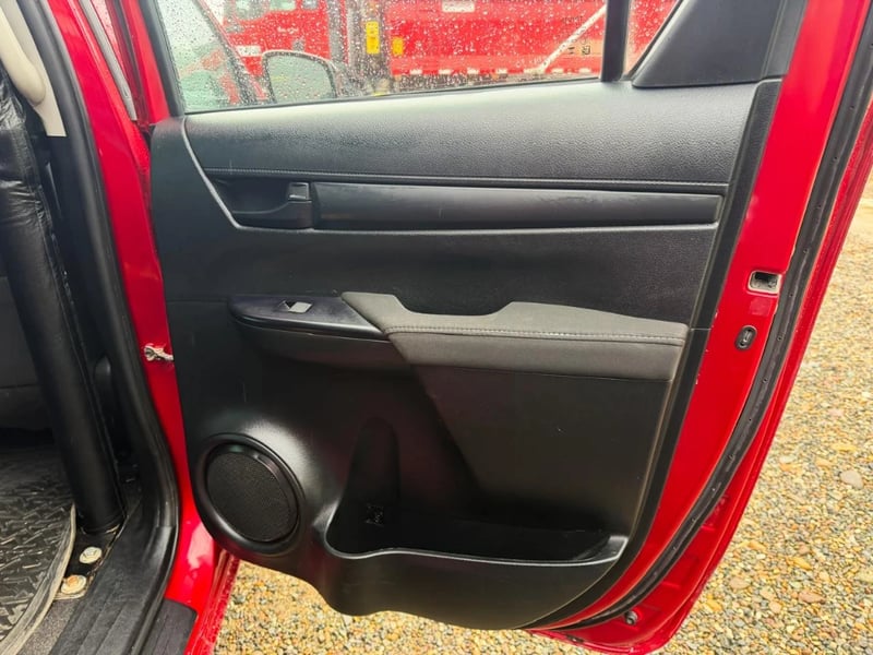 Toyota Hilux 2024 - Imagen 17 de 20
