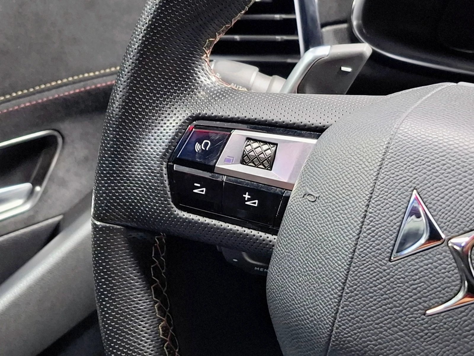 DS DS7 CROSSBACK 2024 - Imagen 15 de 20