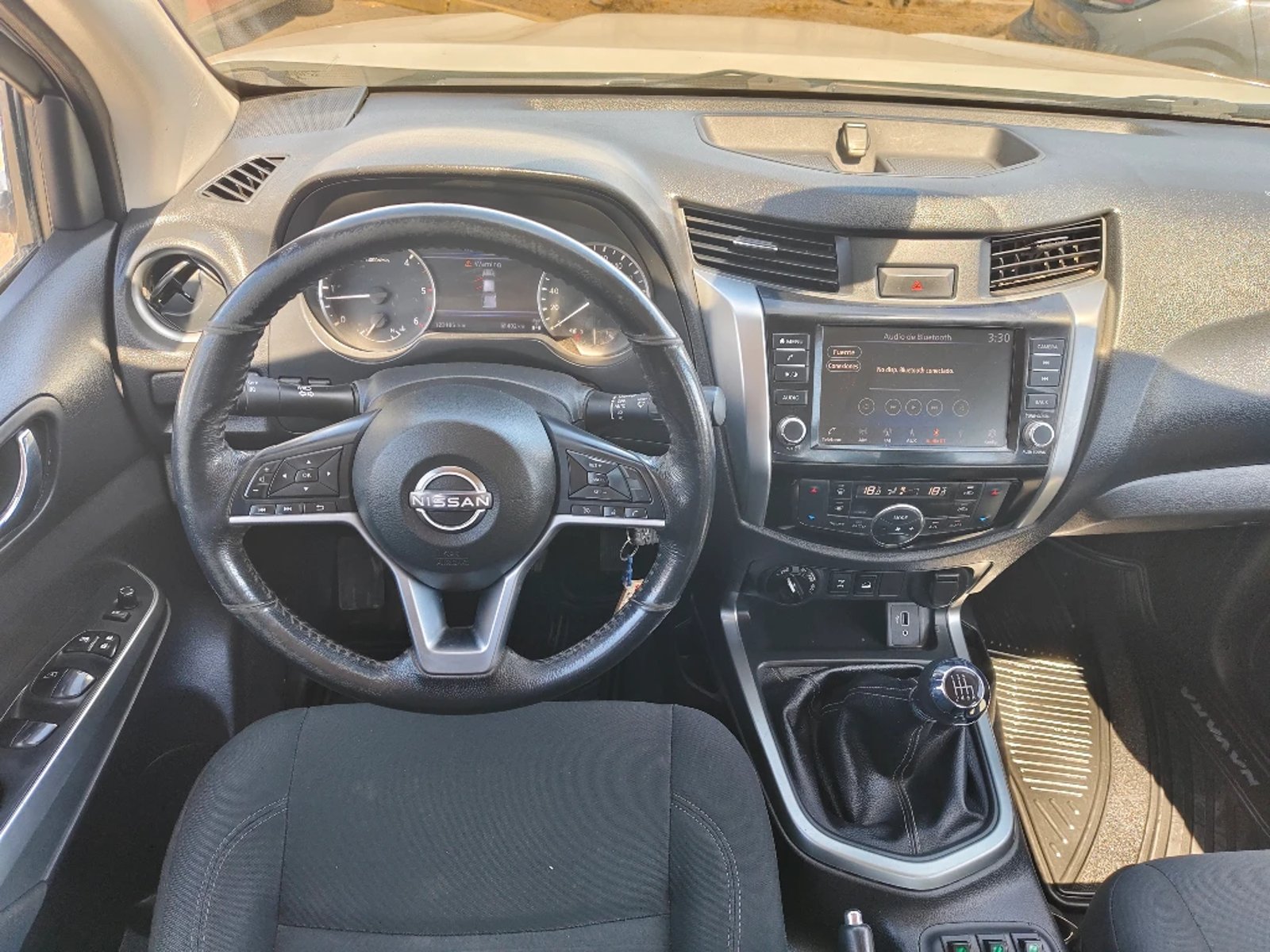 NISSAN NAVARA 2023 - Imagen 17 de 20