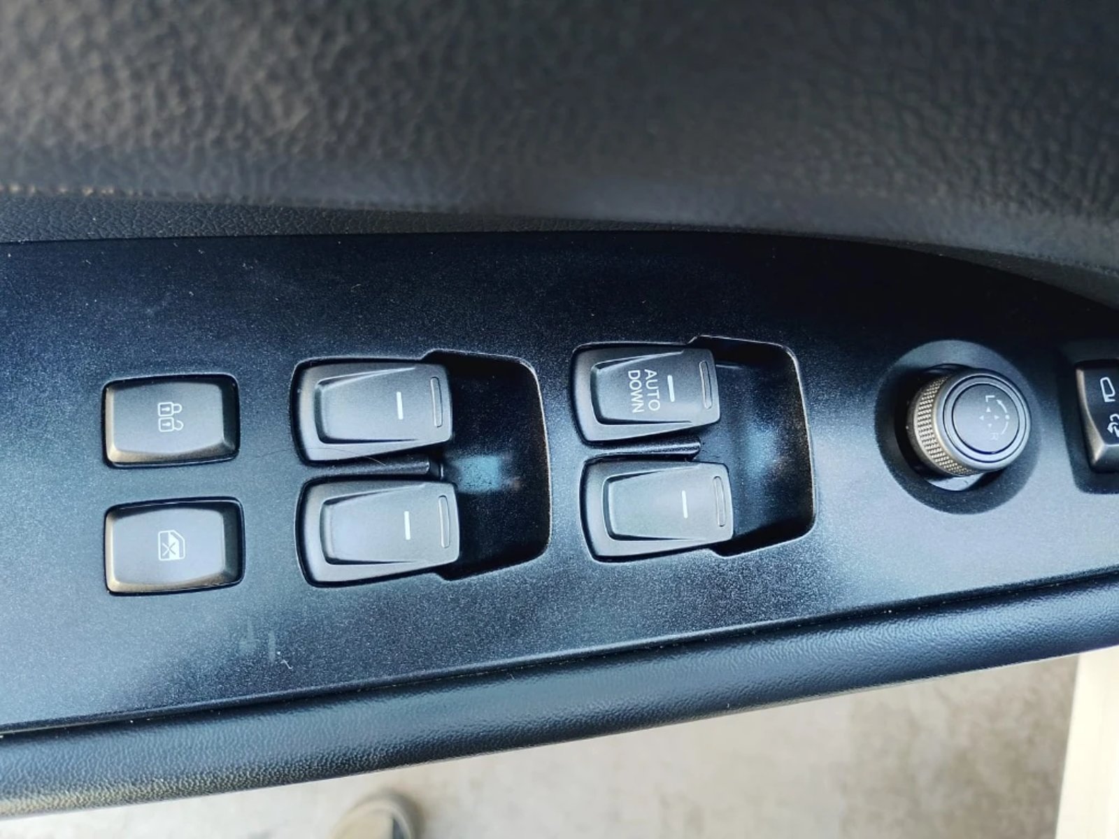 SsangYong Grand musso 2023 - Imagen 14 de 20