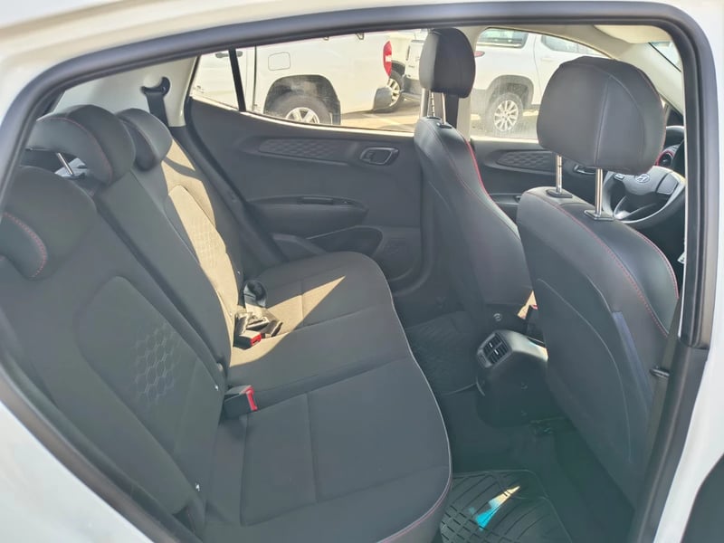 Hyundai Grand i10 2023 - Imagen 13 de 20