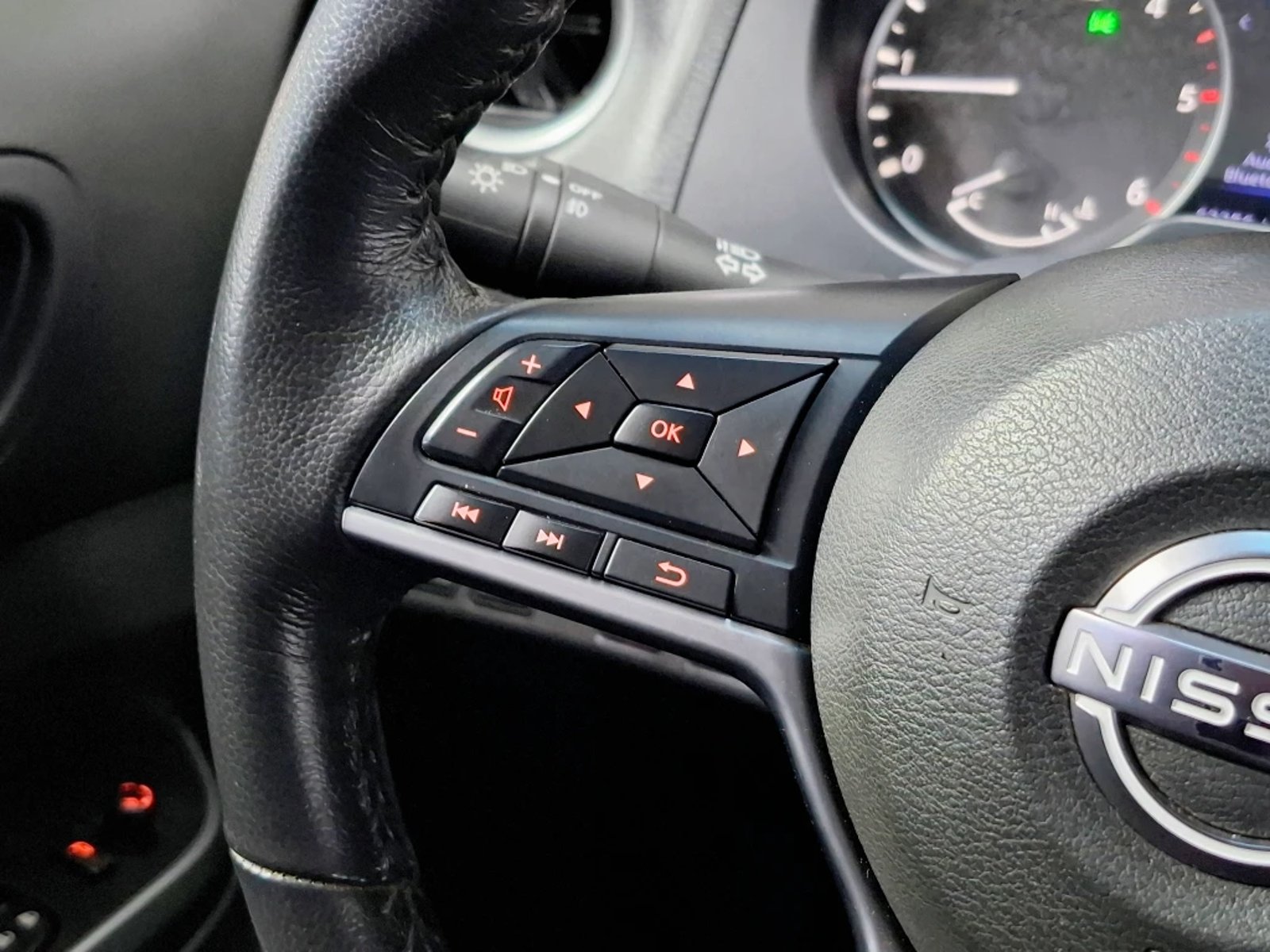 Nissan Navara 2023 - Imagen 15 de 20