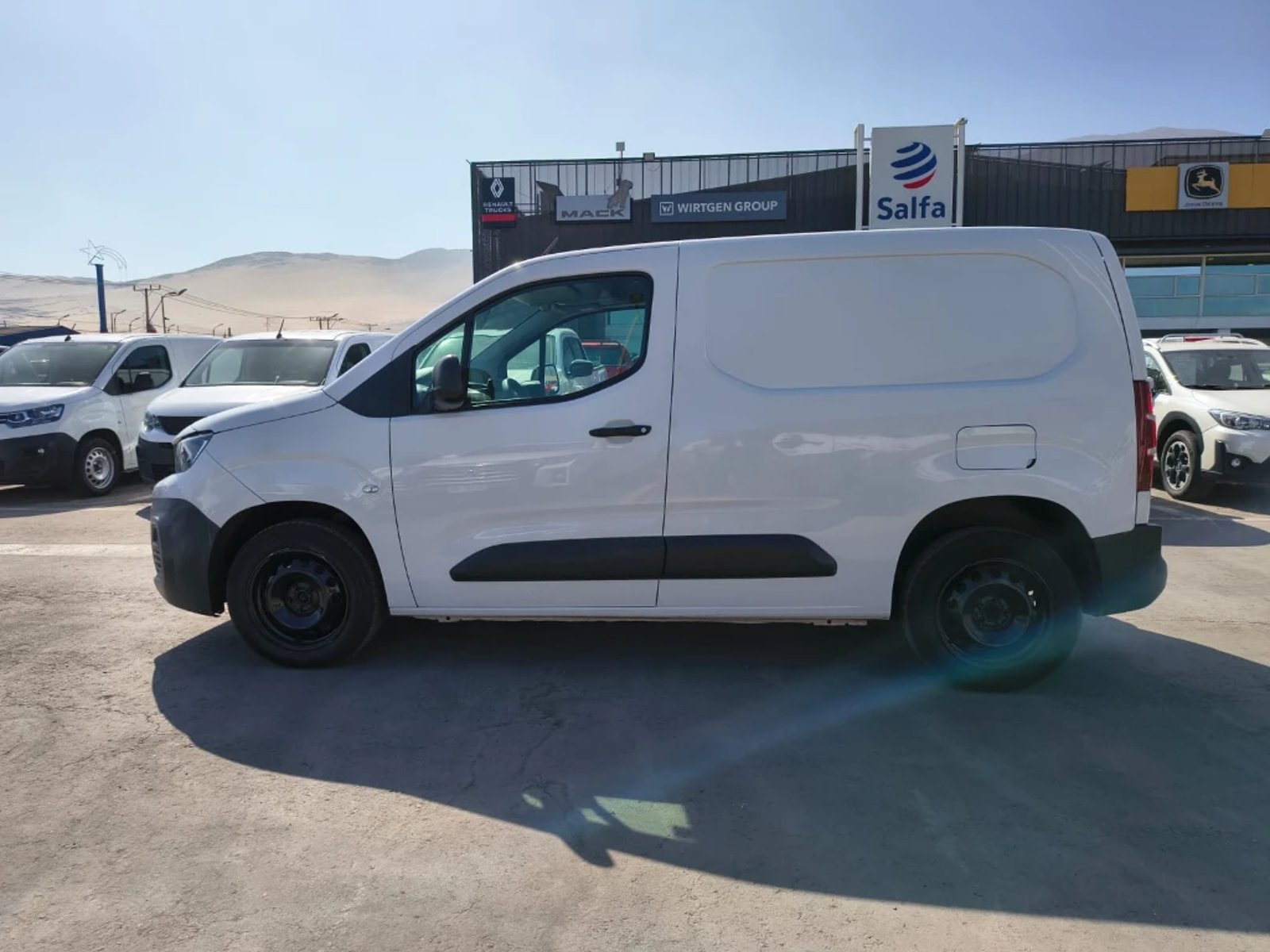 Peugeot Partner 2023 - Foto 4 de 20