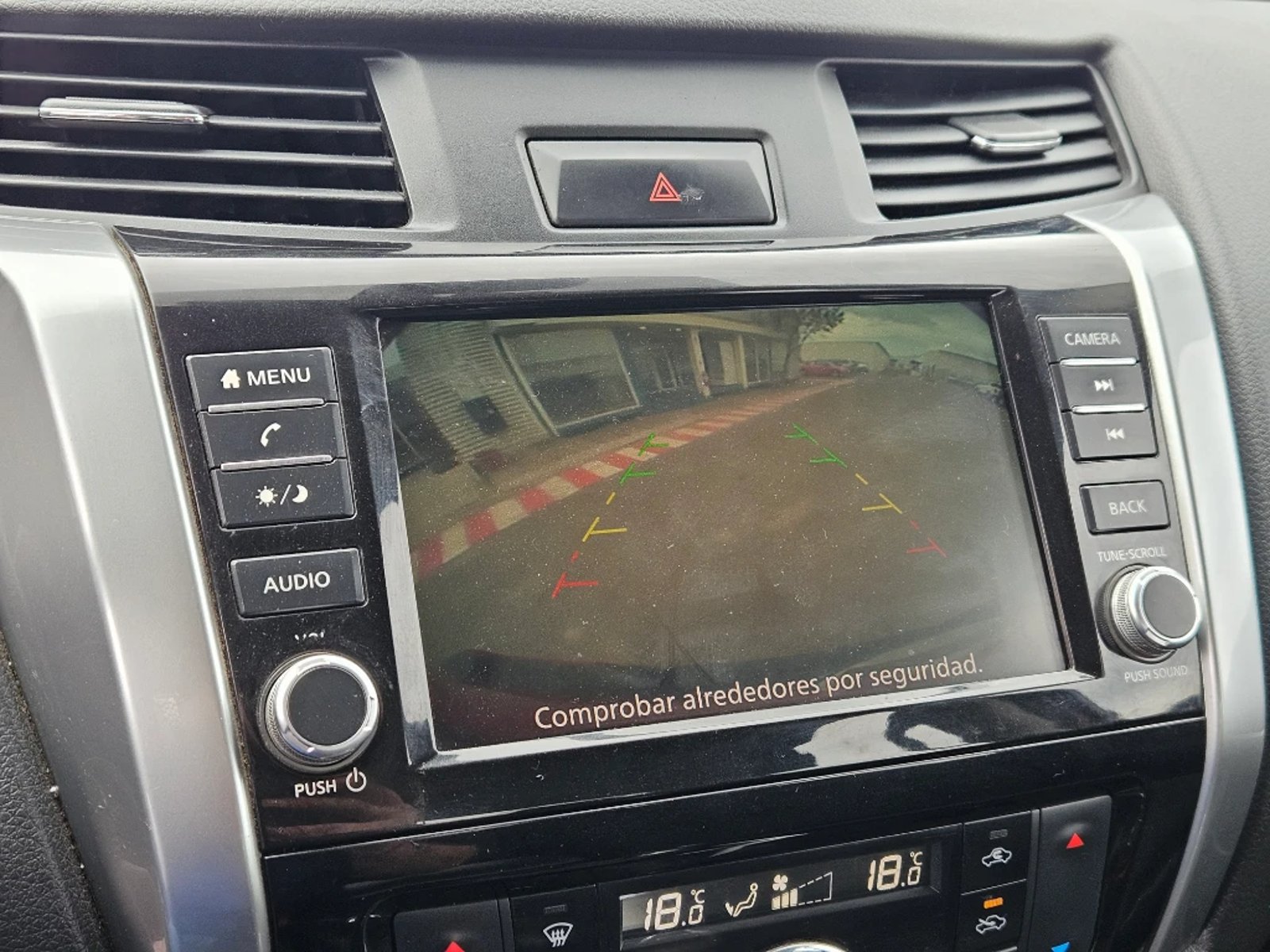 Nissan Navara 2023 - Imagen 19 de 20