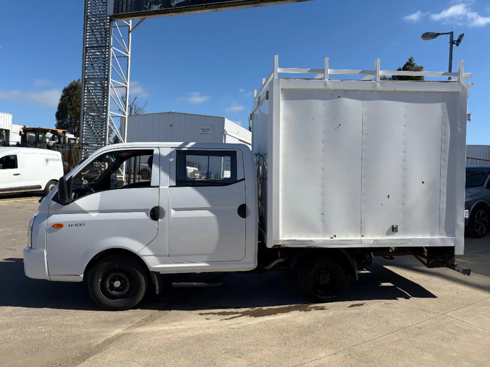 HYUNDAI PORTER 2023 - Imagen 9 de 20