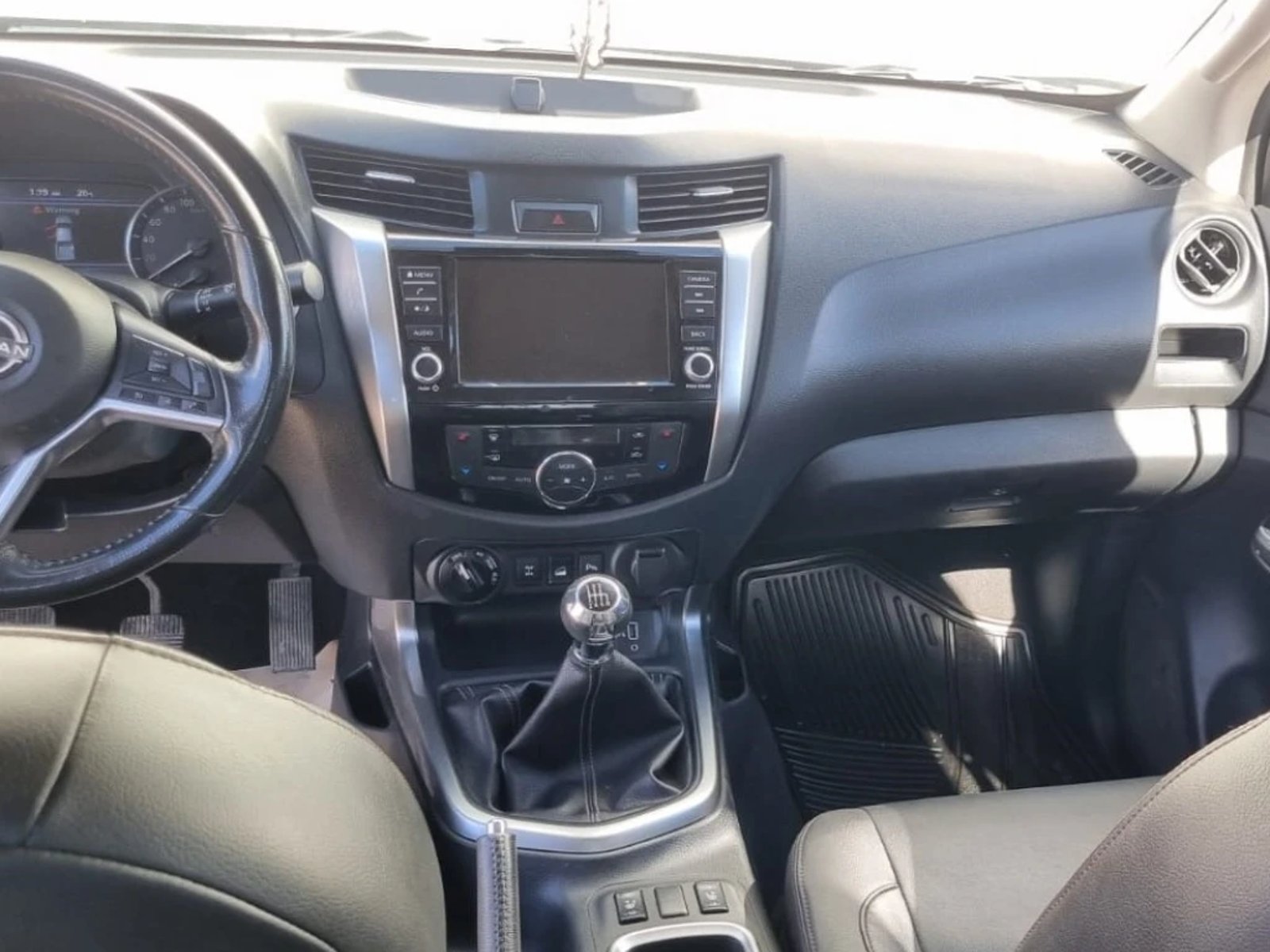 Nissan Navara 2023 - Imagen 19 de 20
