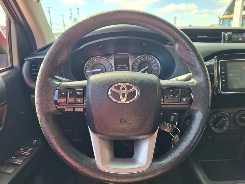 Toyota Hilux 2022 - Imagen 16 de 20