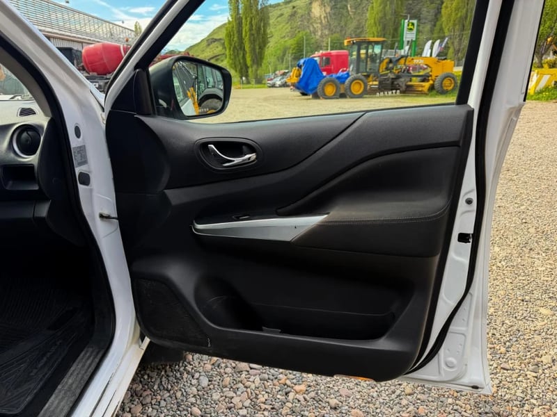 Nissan Navara 2023 - Imagen 16 de 20