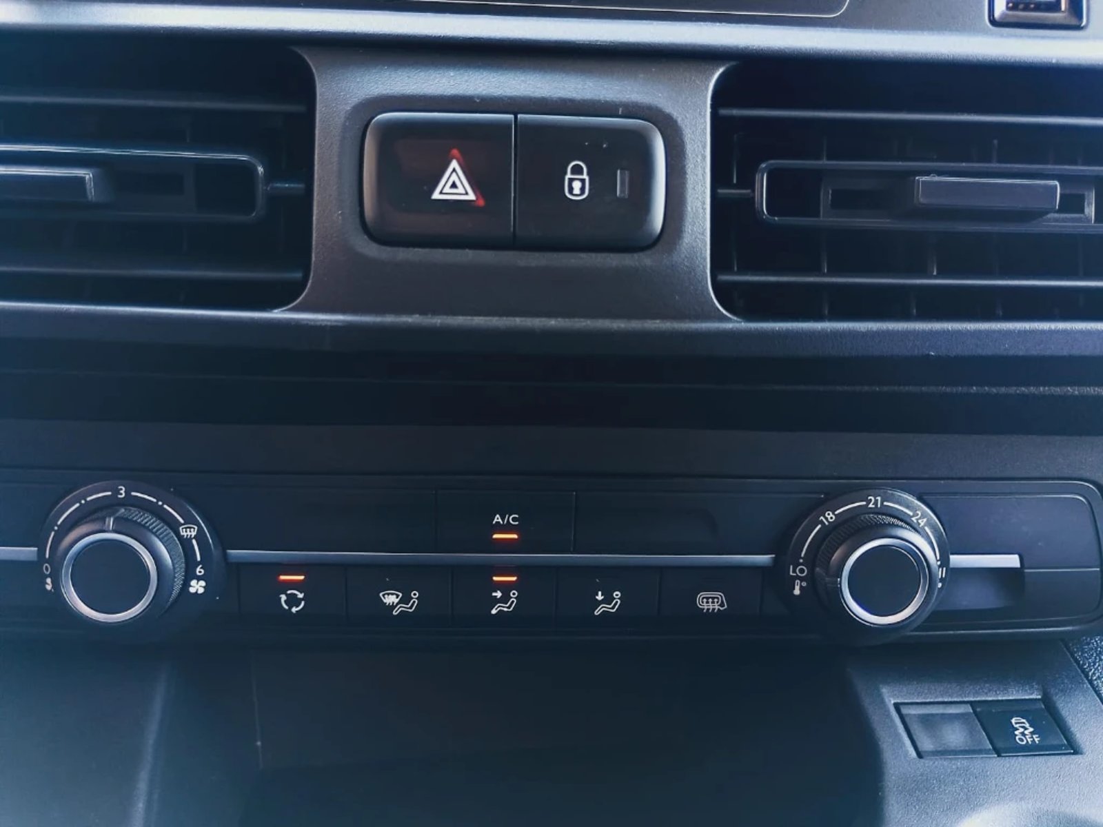 CITROEN BERLINGO 2023 - Imagen 20 de 20