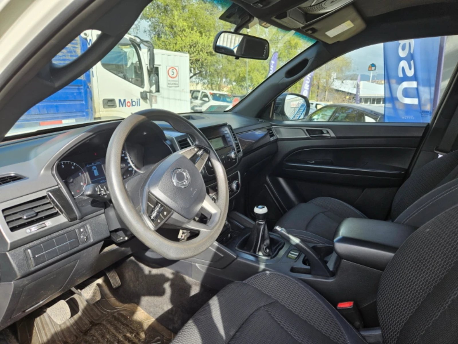 SsangYong Grand musso 2023 - Imagen 18 de 20