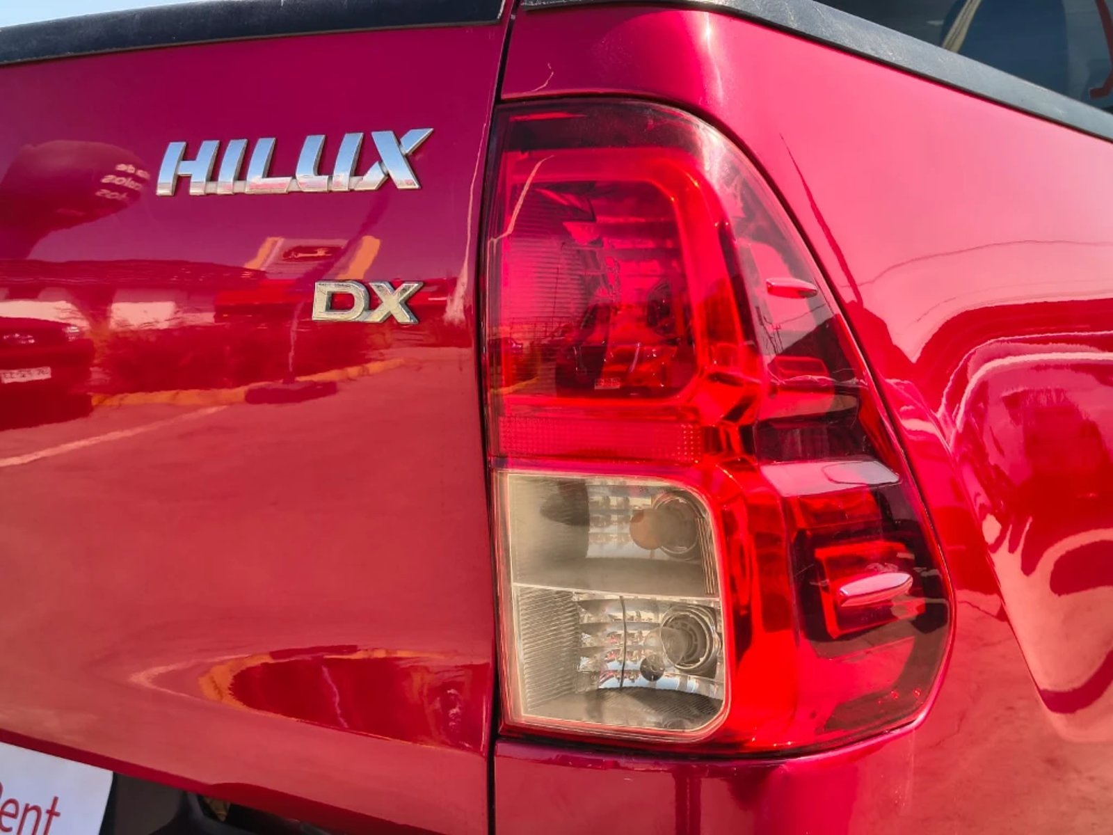 TOYOTA HILUX 2022 - Imagen 9 de 20