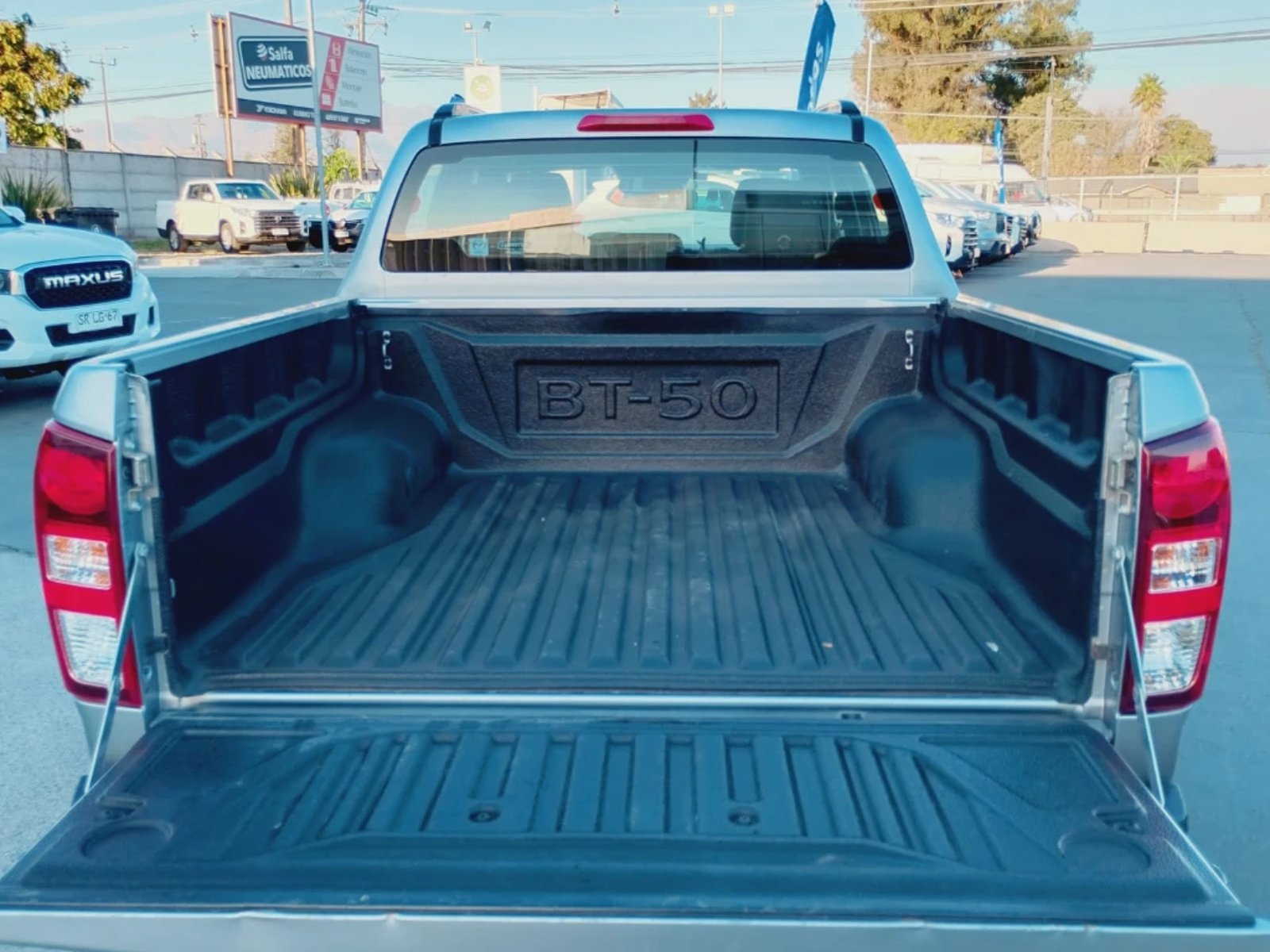 MAZDA BT-50 2023 - Imagen 7 de 20