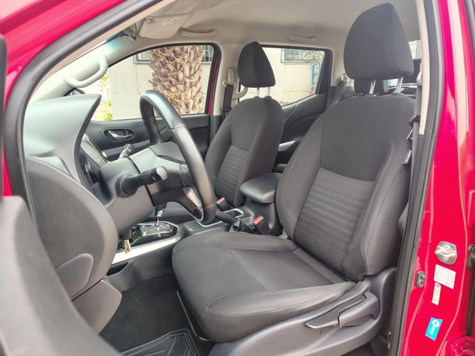 NISSAN NAVARA 2023 - Imagen 10 de 20