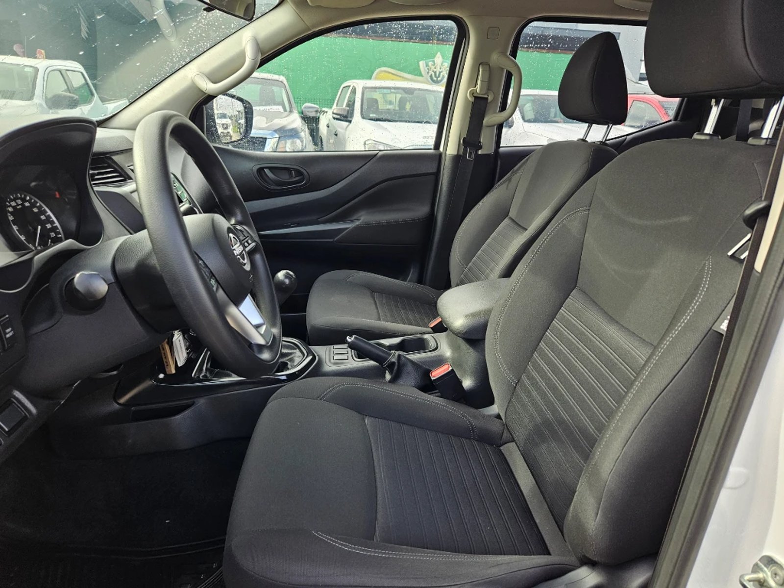 NISSAN NAVARA 2023 - Imagen 17 de 20