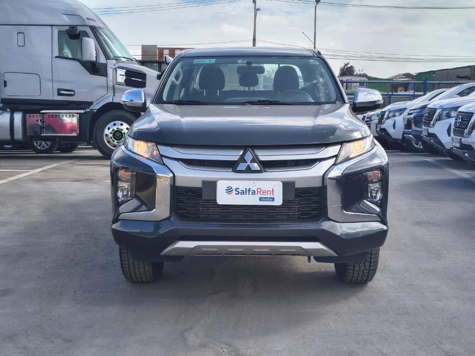 Mitsubishi L200 2023 - Foto 2 de 20