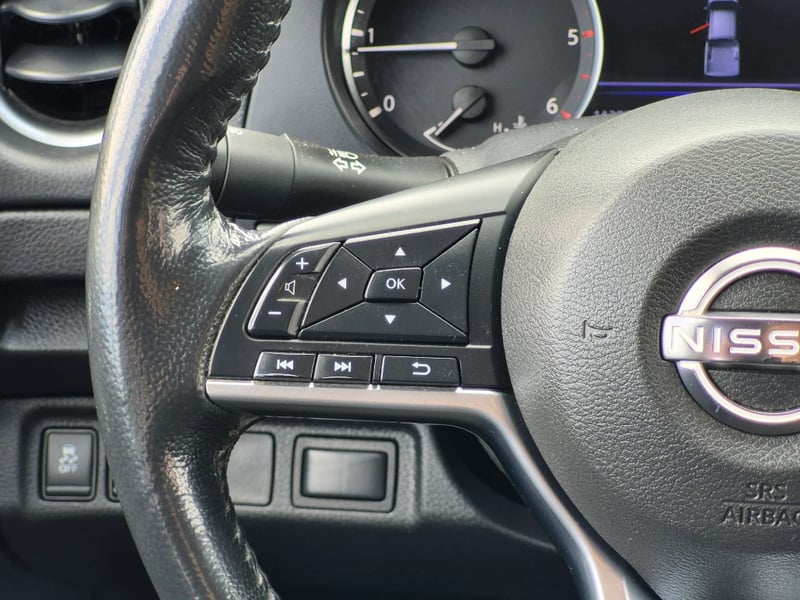 Nissan Navara 2023 - Imagen 18 de 20