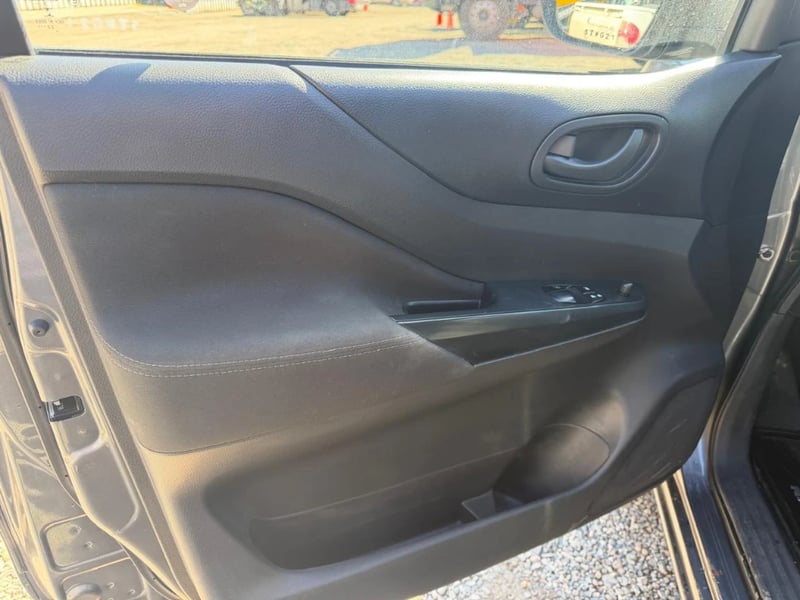 Nissan Navara 2023 - Imagen 15 de 16