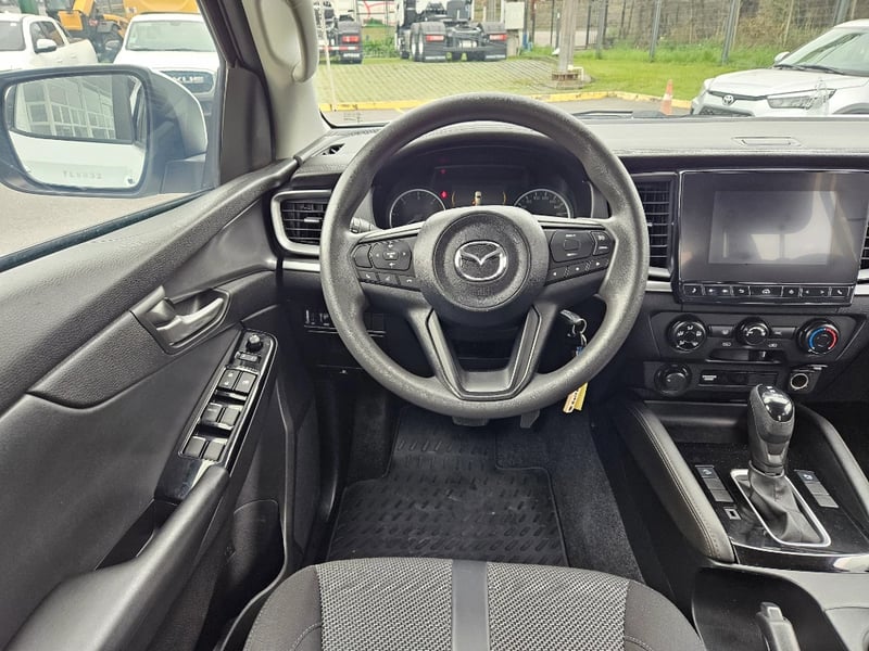 Mazda Bt-50 2024 - Imagen 15 de 20