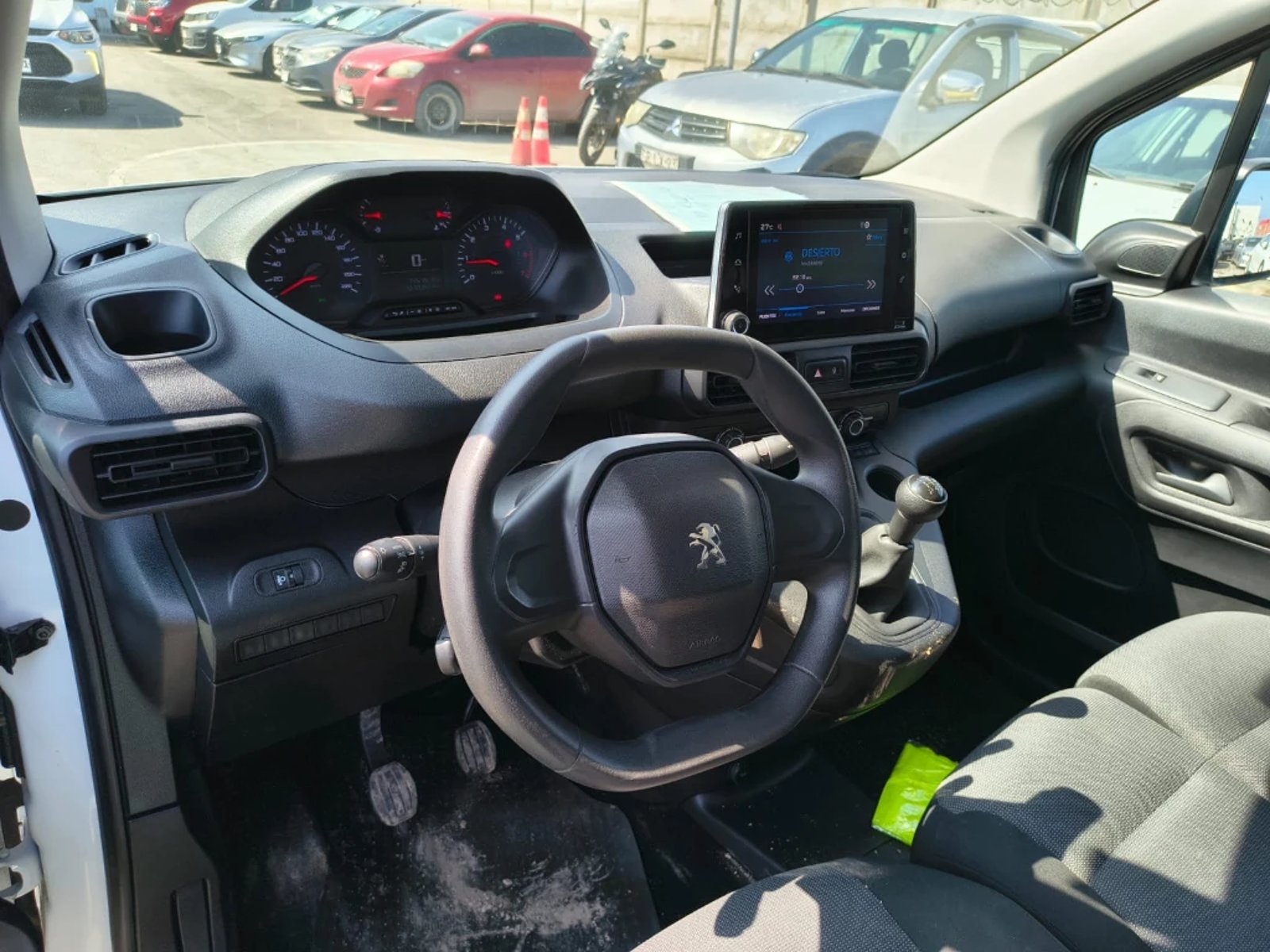 Peugeot Partner 2023 - Imagen 14 de 20