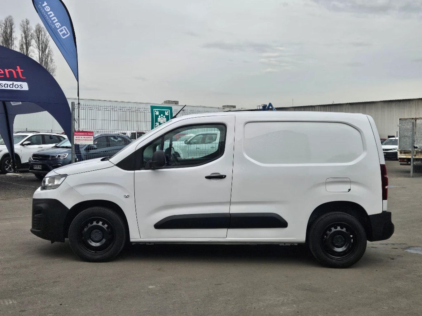 Citroën Berlingo 2023 - Imagen 8 de 20