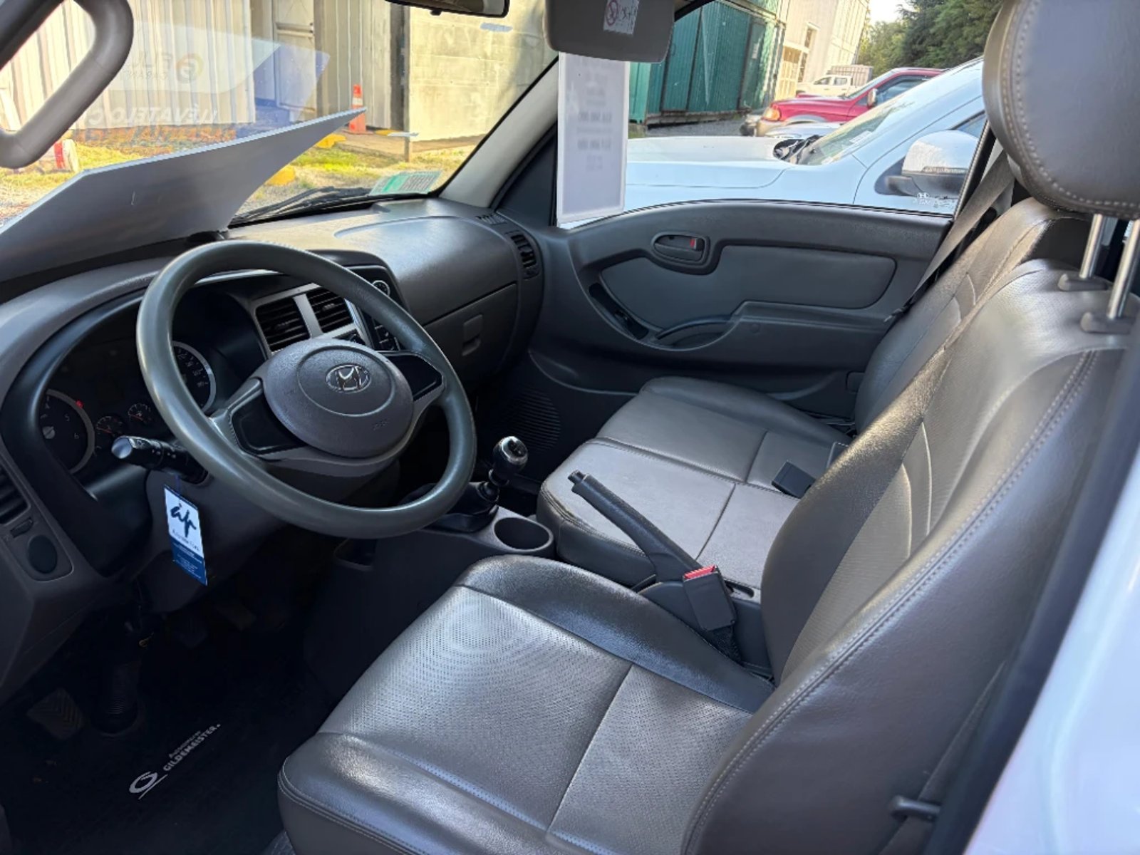 HYUNDAI PORTER 2023 - Imagen 14 de 20