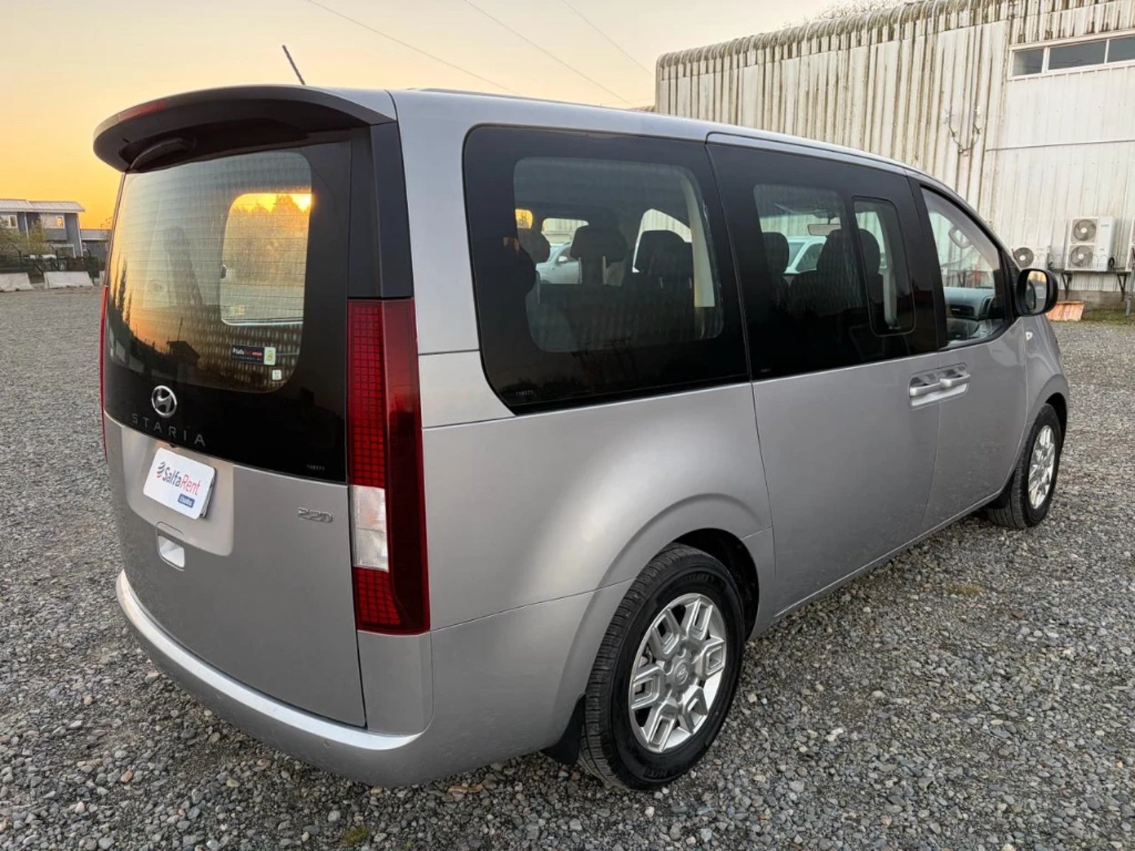 HYUNDAI STARIA FURGÓN 2024 - Imagen 5 de 20