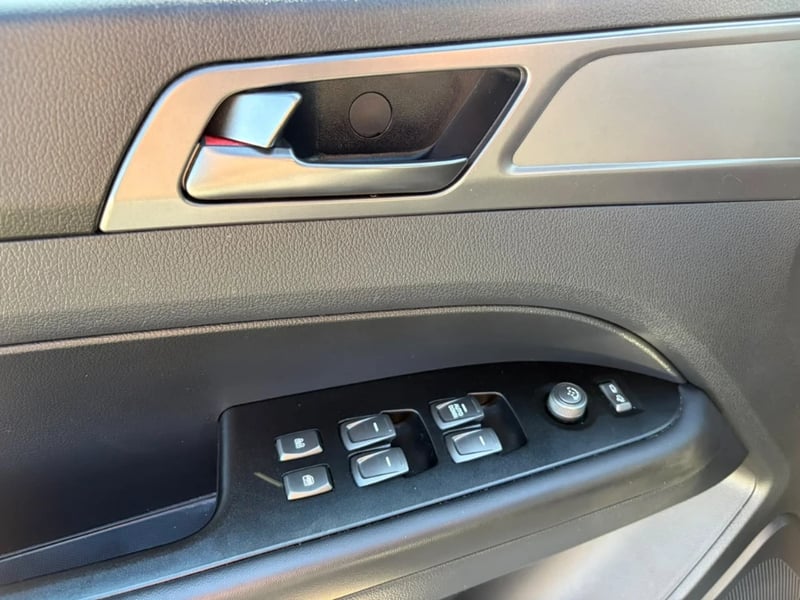 SsangYong Grand musso 2023 - Imagen 15 de 20