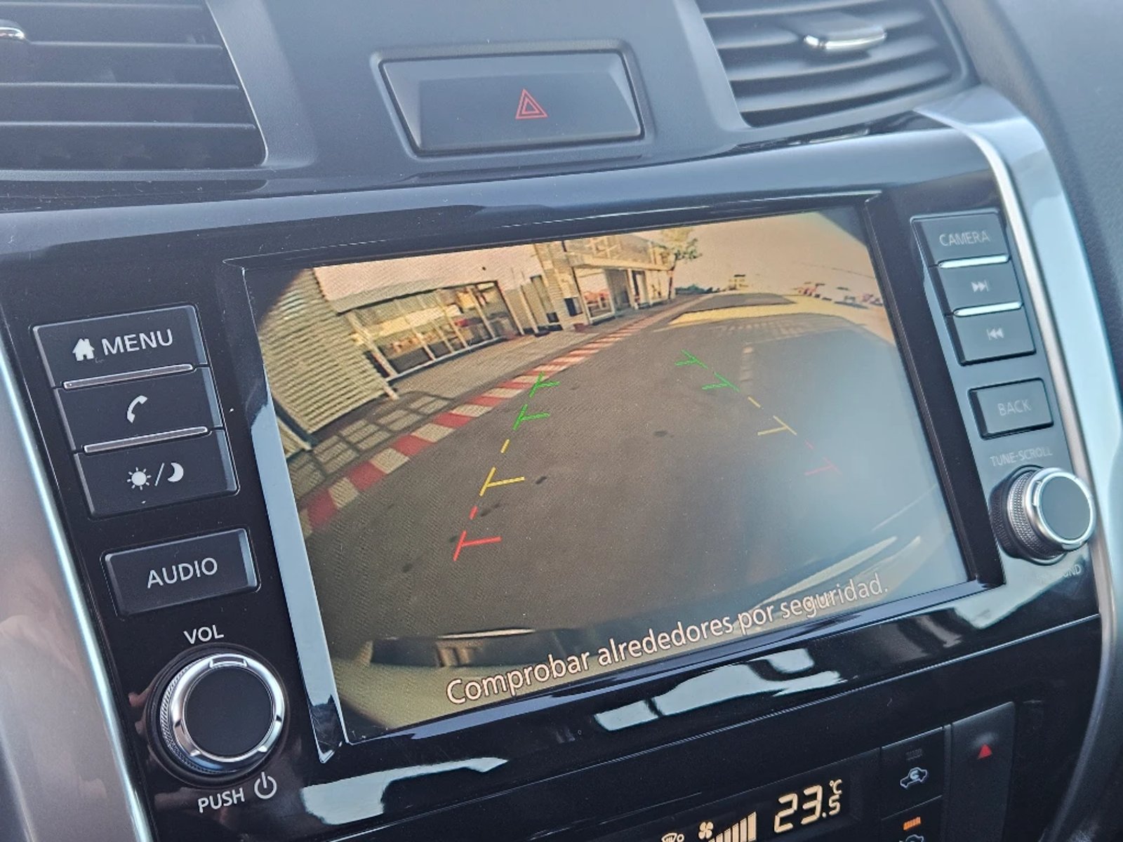 Nissan Navara 2022 - Imagen 19 de 20