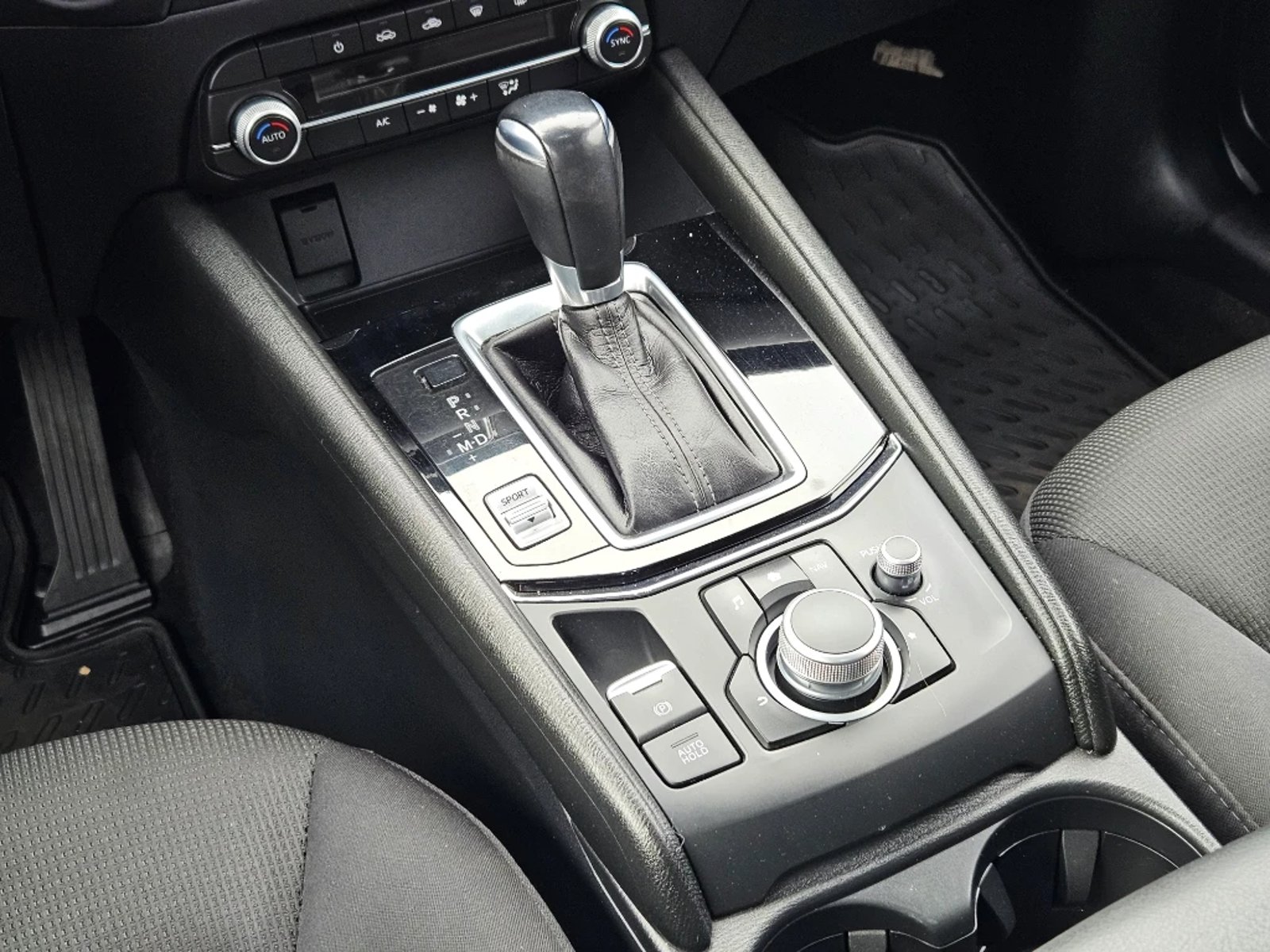 MAZDA CX-5 2022 - Imagen 14 de 20