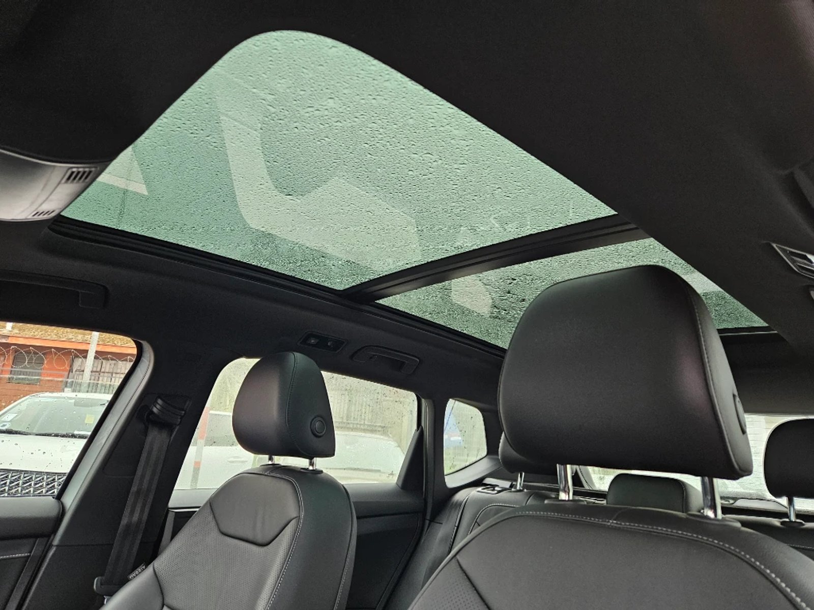 VOLKSWAGEN TAOS 2023 - Imagen 17 de 20