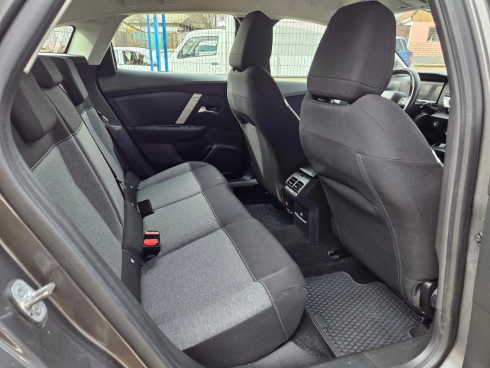 Citroën C4 2023 - Imagen 8 de 20