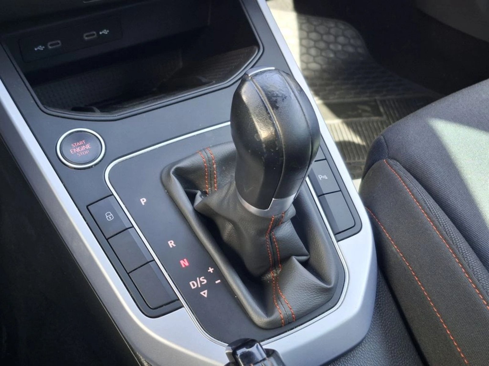 SEAT ARONA 2023 - Imagen 19 de 20