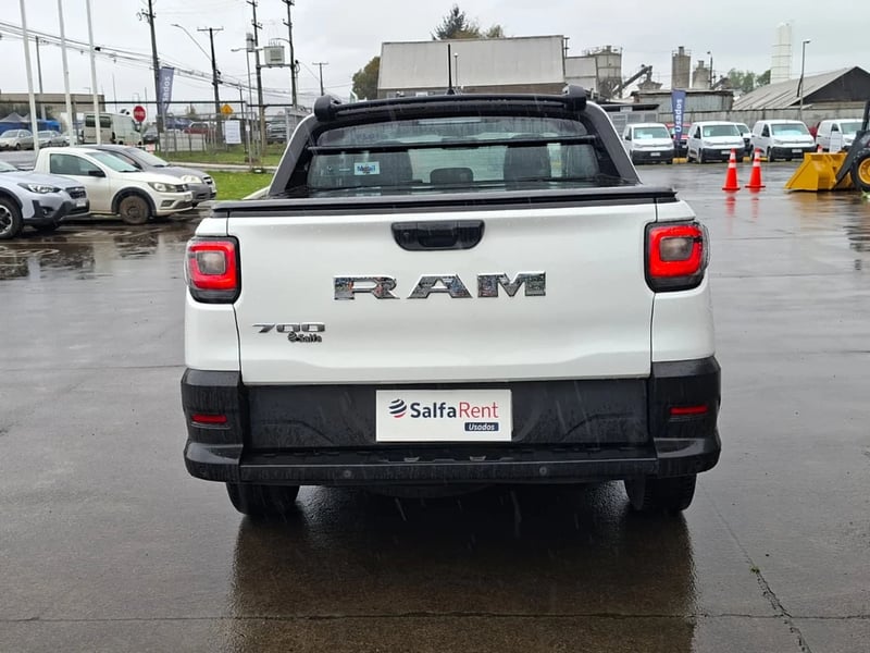 RAM 700 2024 - Imagen 7 de 20