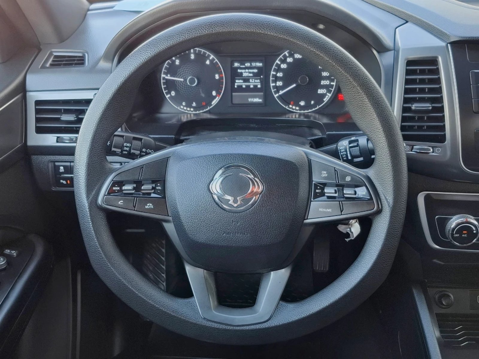 SsangYong GRAND MUSSO 2023 - Imagen 14 de 20