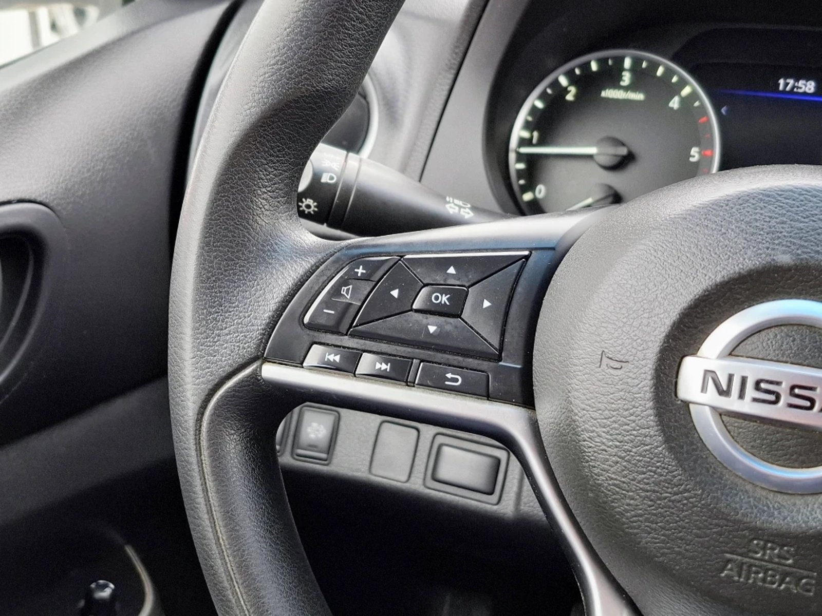 NISSAN NAVARA 2022 - Imagen 14 de 20