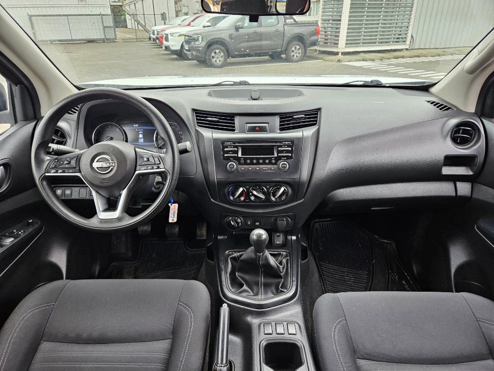 NISSAN NAVARA 2023 - Imagen 13 de 20