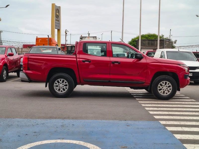 Mitsubishi L200 2024 - Imagen 4 de 20