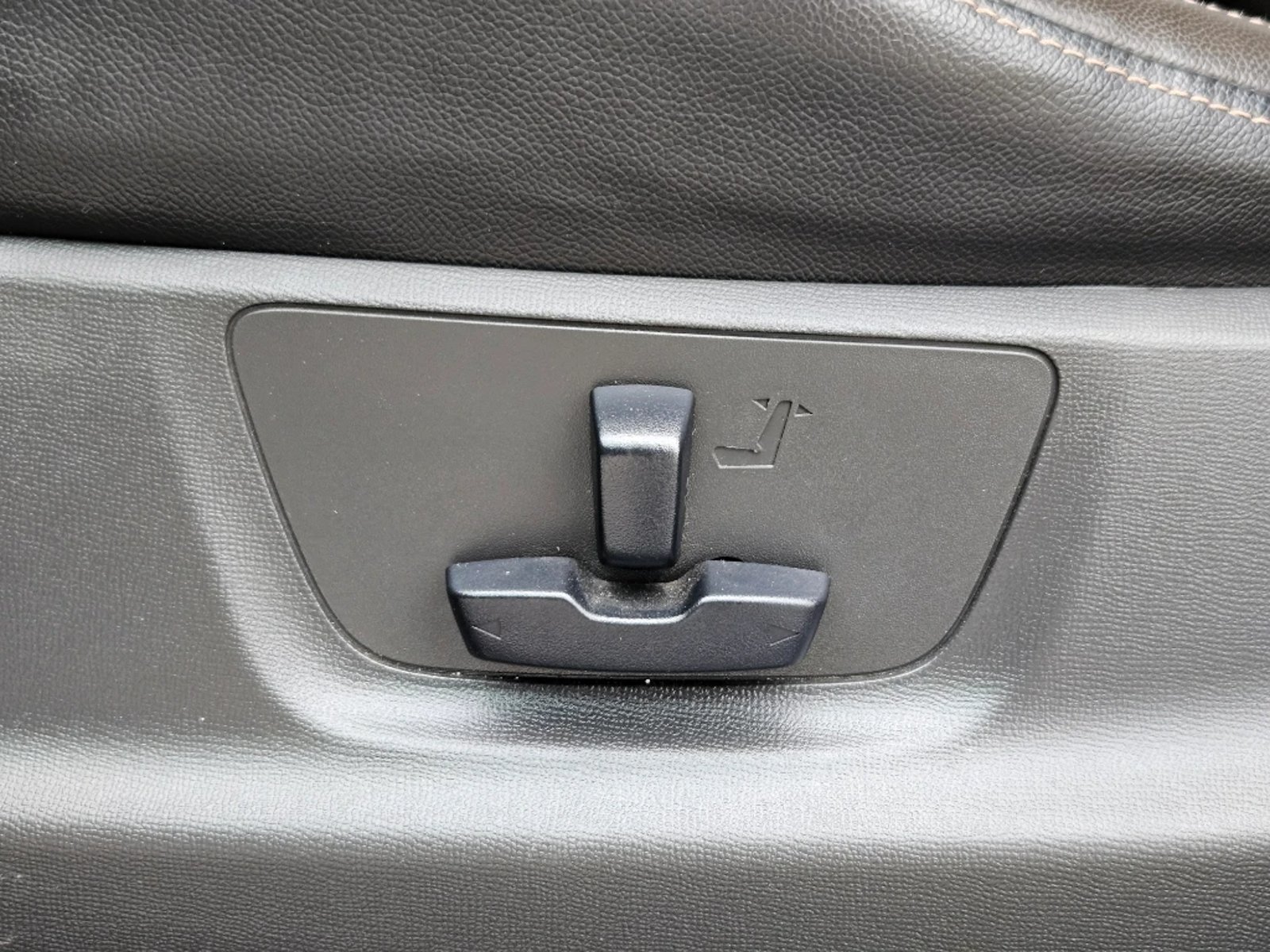 CHEVROLET COLORADO 2023 - Imagen 17 de 20