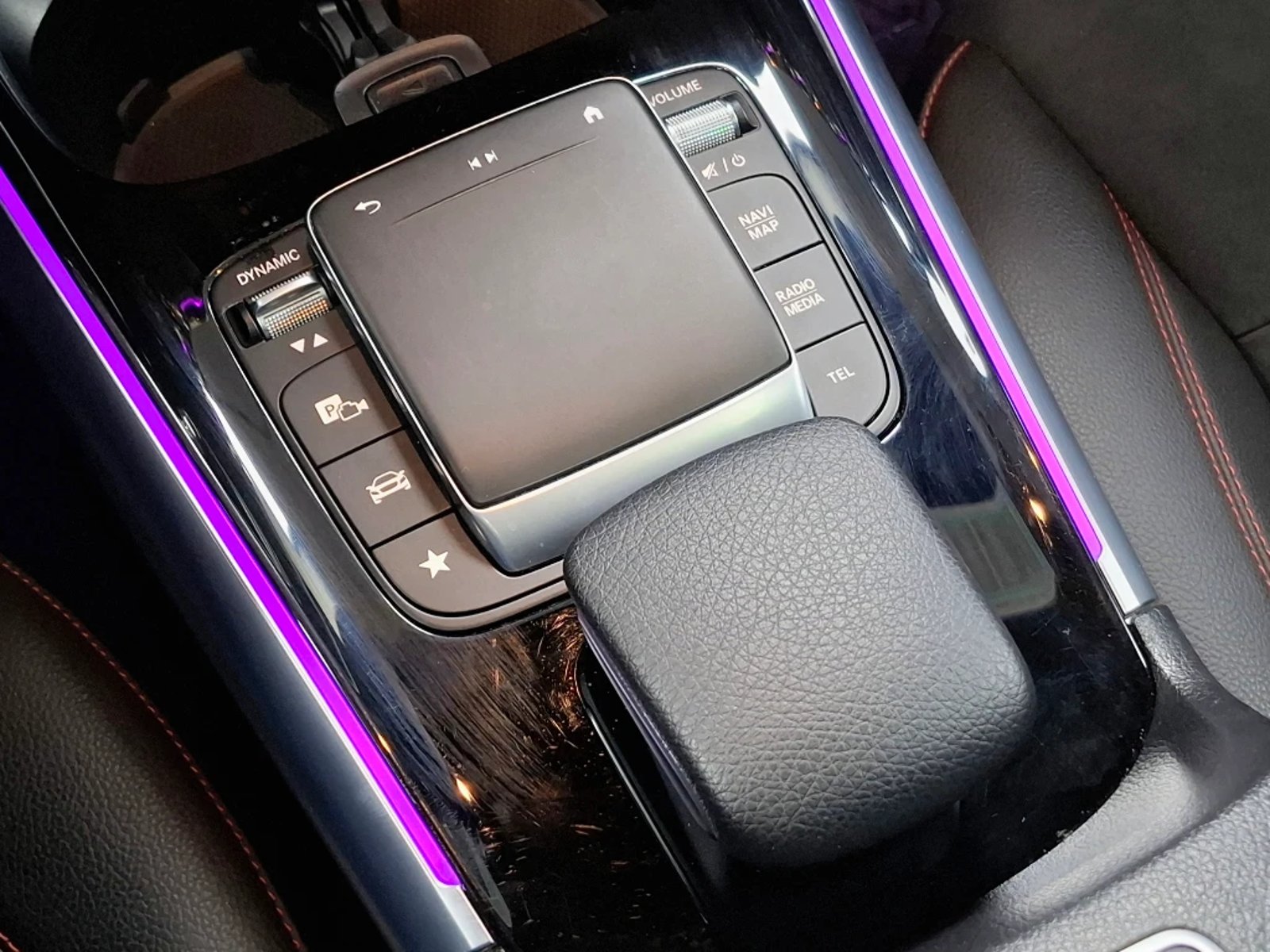 MERCEDES-BENZ GLA 220 2023 - Imagen 20 de 20