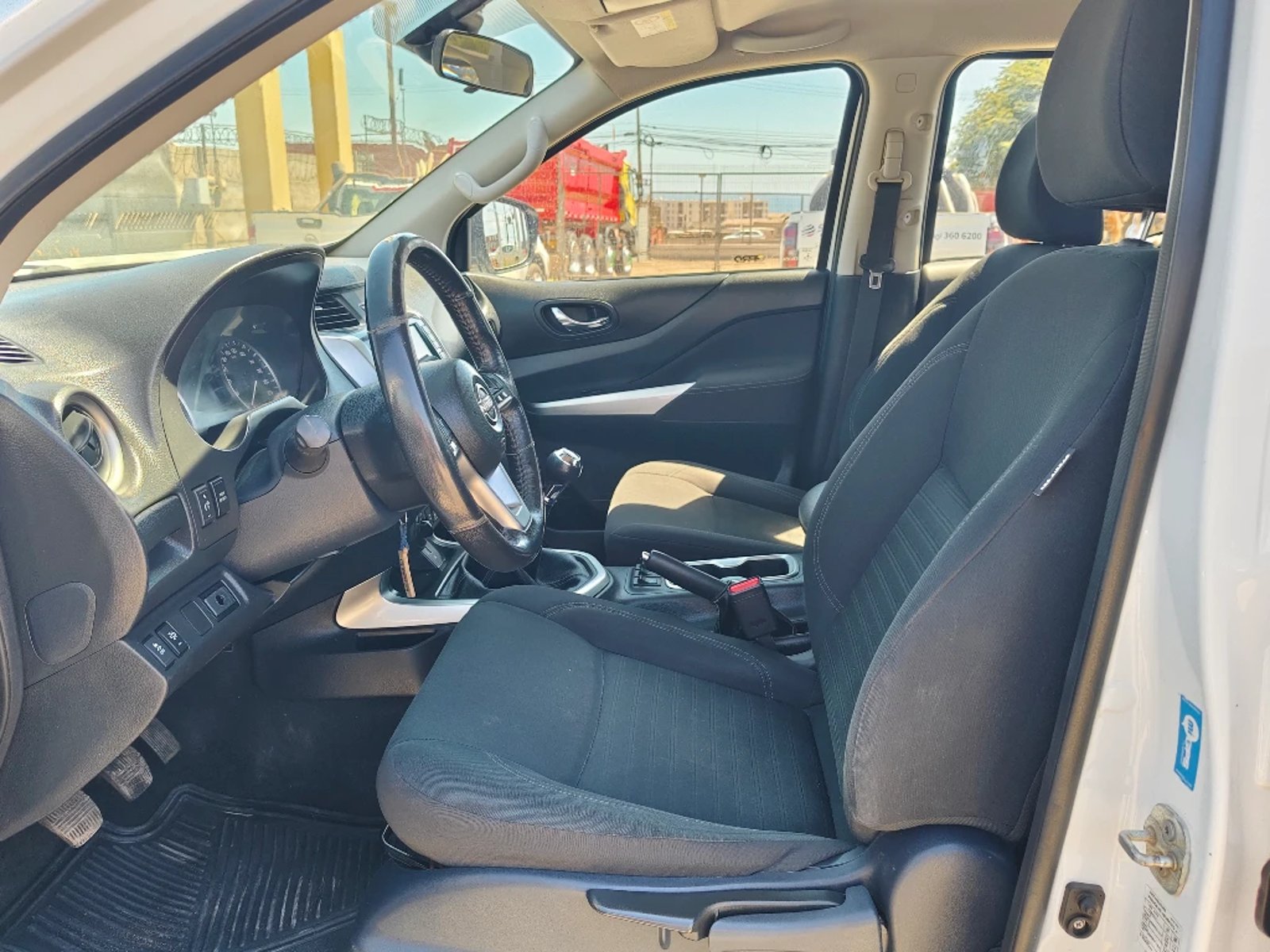 NISSAN NAVARA 2023 - Imagen 12 de 20