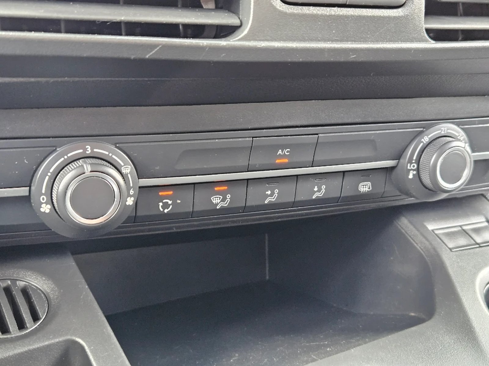 PEUGEOT PARTNER 2024 - Imagen 18 de 20