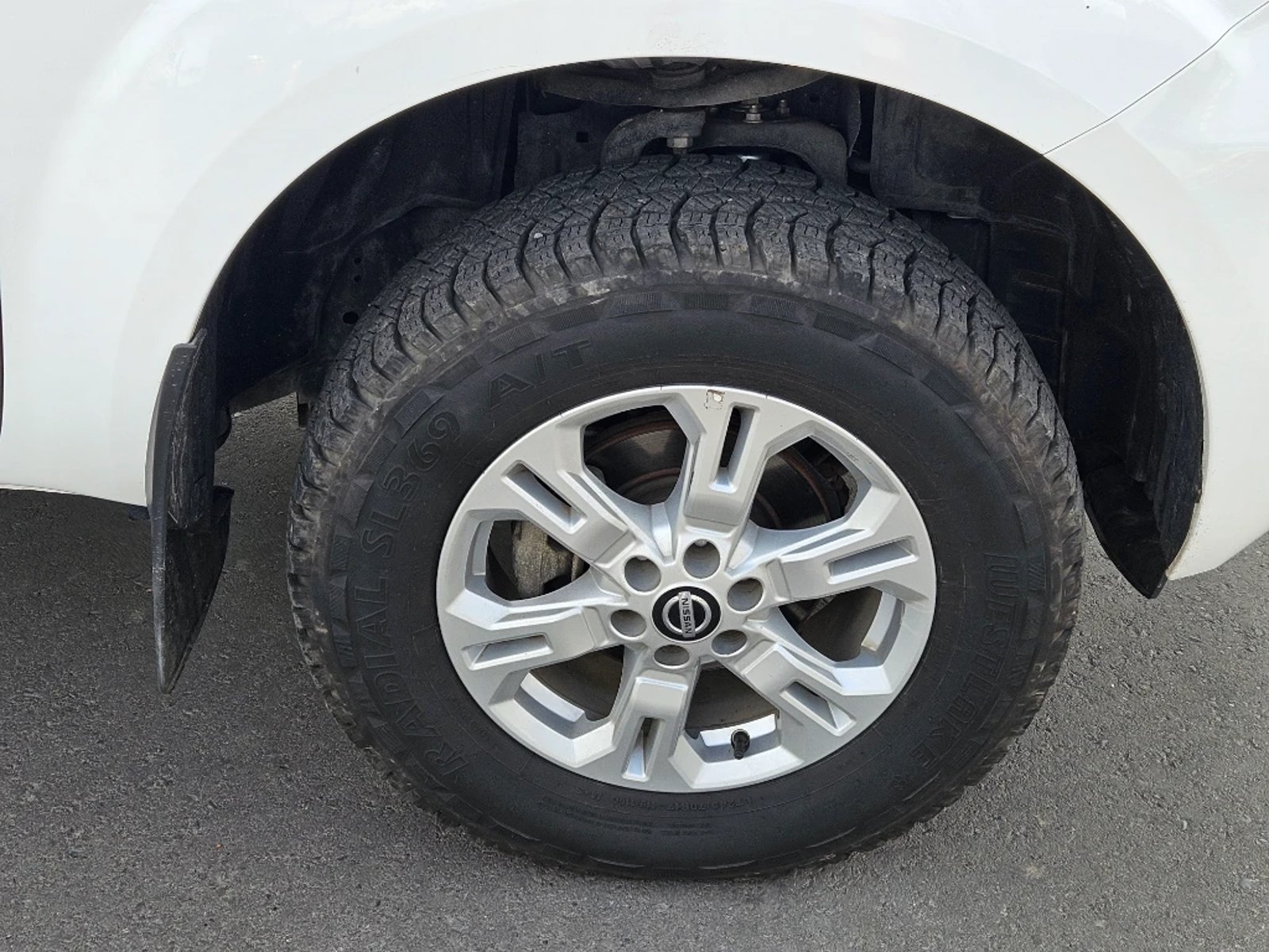 NISSAN NAVARA 2023 - Imagen 10 de 20