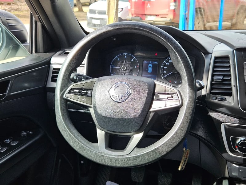 SsangYong Grand musso 2023 - Imagen 13 de 20